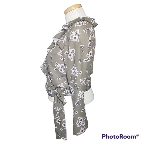 California Moonrise Floral Frill Wrap Blouse with Bell Sleeves - Picture 4 of 16